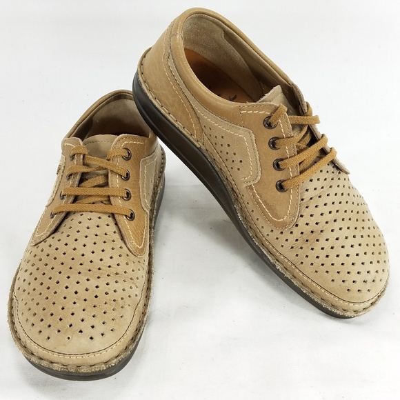 finn walking shoes